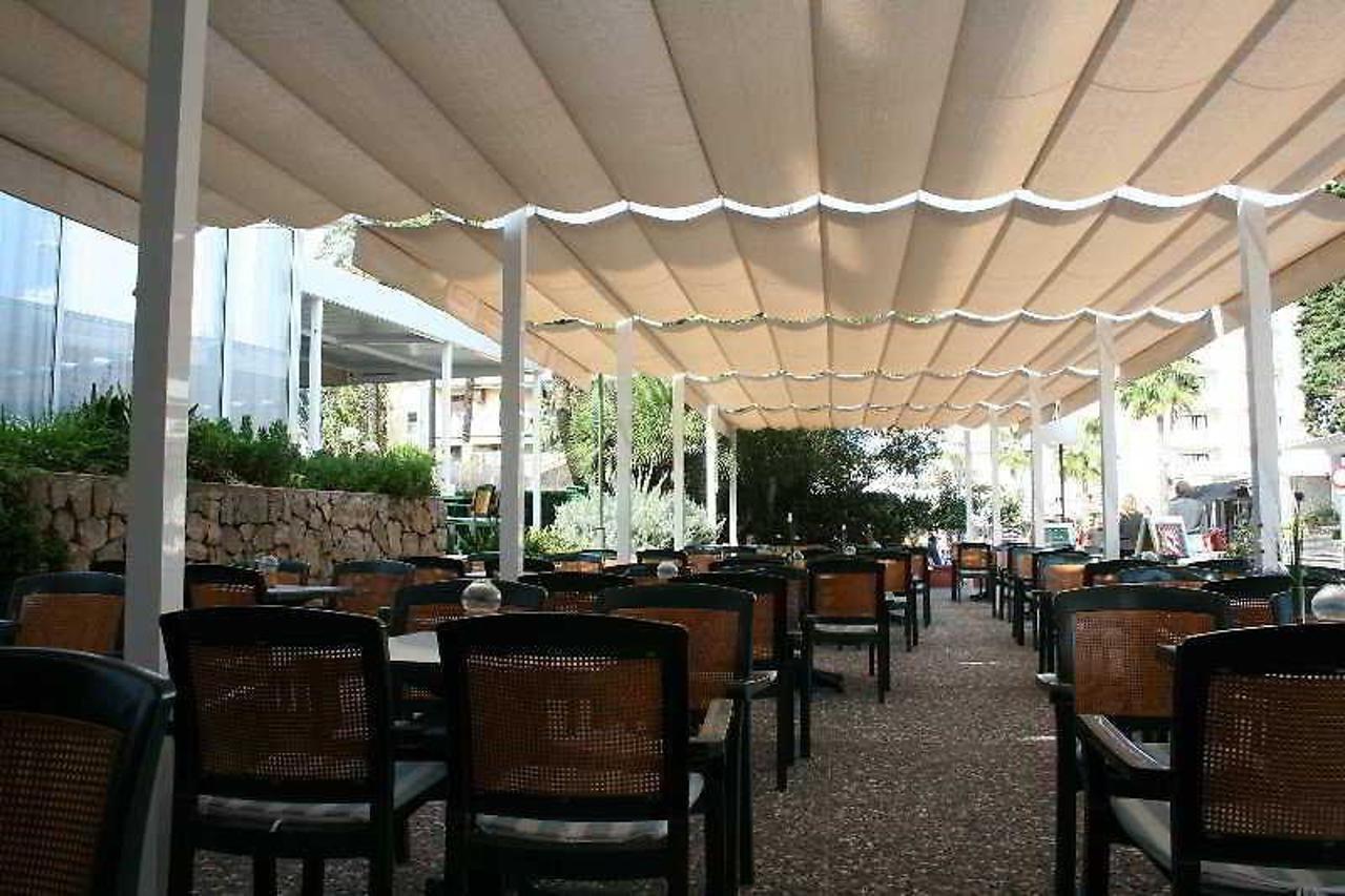 Hotel La Nina Кала Милор Екстериор снимка