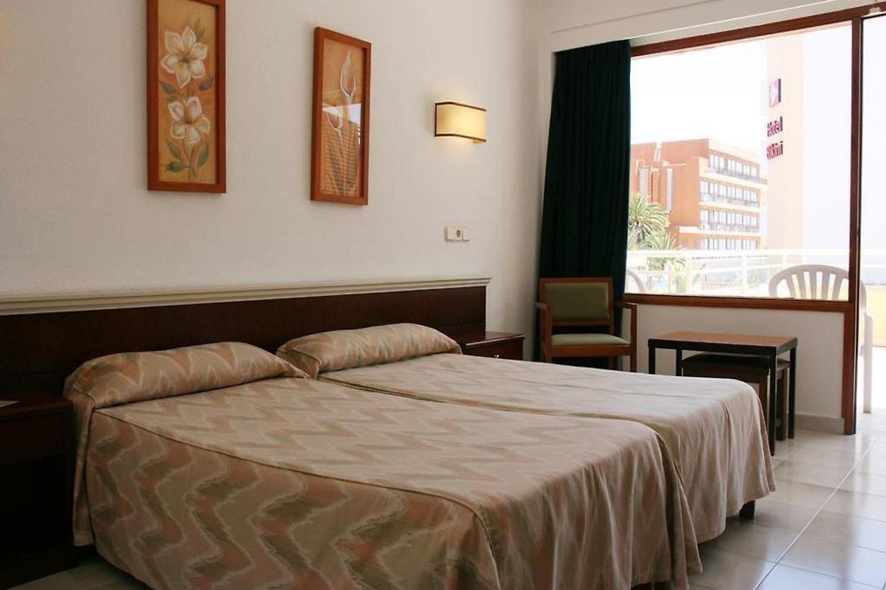 Hotel La Nina Кала Милор Екстериор снимка